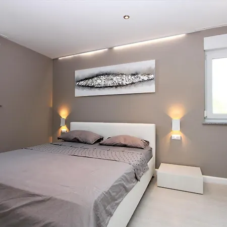 Moderne Alex Exclusive In Mit Pool * Porec
