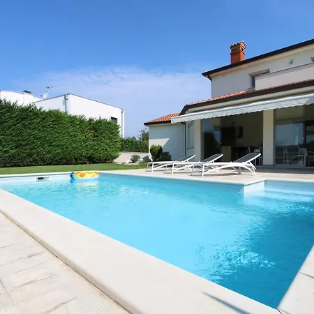 Holiday home Moderne Alex Exclusive In Mit Pool *