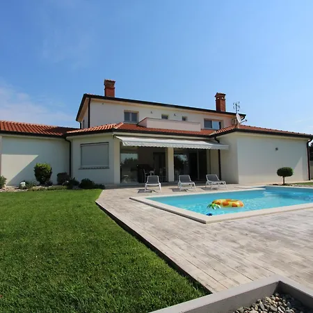 Moderne Alex Exclusive In Mit Pool Porec