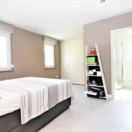 Moderne Alex Exclusive In Mit Pool Porec